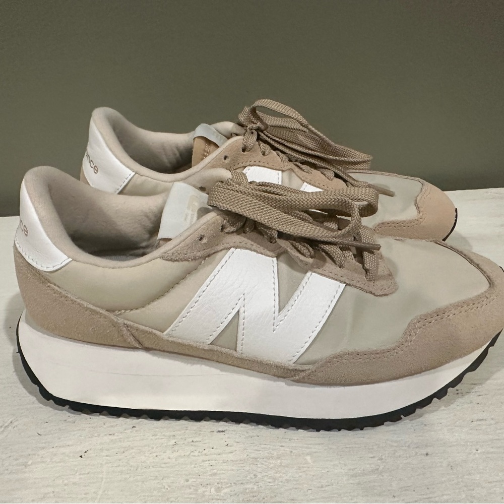 New Balance 237 Women's Tan and White Sneakers